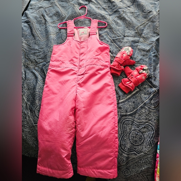 Snow gears for toddlers.  Carters and Children's place brand. Pink - Picture 1 of 10